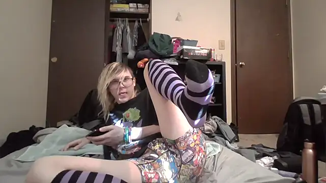 amethystbunnyboy online show from 03/06/25, 04:49