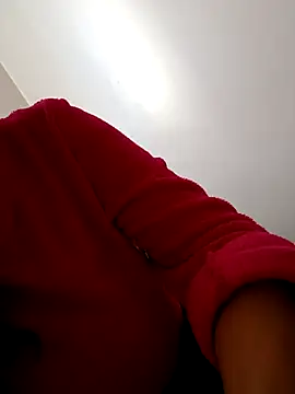 Snapshot of BellyDancer1 chatting on 10/28/25, 08:30 BellyDancer1 online show from 10/28/25, 08:30