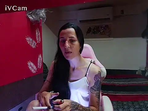 gatitahot-silvy online show from 11/29/25, 10:32