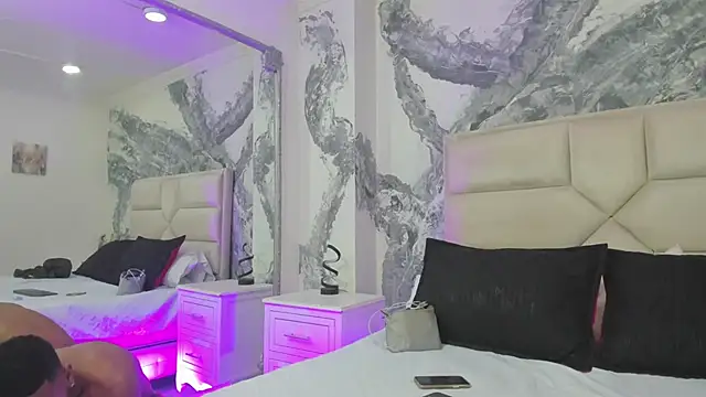 Snapshot of LexiAndDeker chatting on 03/18/25, 12:39 LexiAndDeker online show from 03/18/25, 12:39