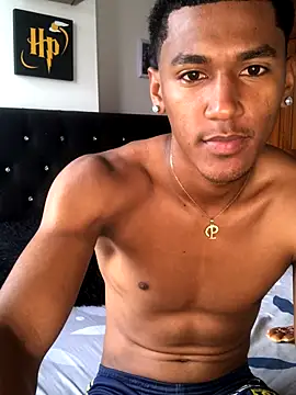 Snapshot of LexiAndDeker chatting on 11/13/25, 07:18 LexiAndDeker online show from 11/13/25, 07:18