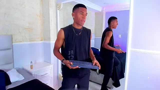 Snapshot of LexiAndDeker chatting on 09/30/25, 04:57 LexiAndDeker online show from 09/30/25, 04:57