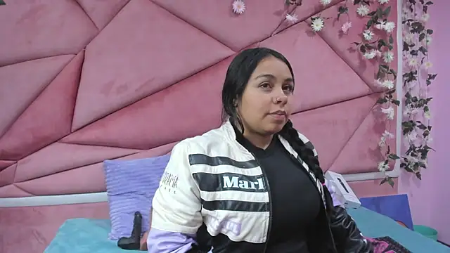  Violeta 18 online show from 11/23/25, 02:54