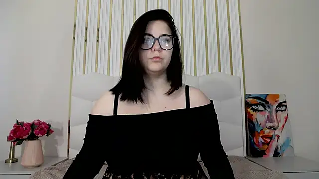 Eliss Shyyo online show from 10/13/25, 06:04