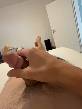 Yves1999 online show from 10/01/25, 02:21