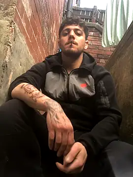 Snapshot of Donnydon79 chatting on 09/30/25, 02:23 Donnydon79 online show from 09/30/25, 02:23