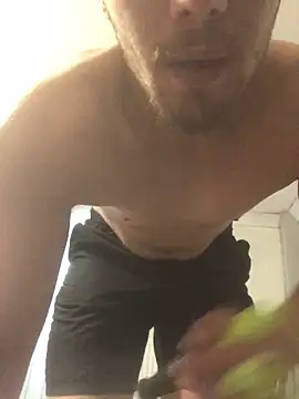 Snapshot of Donnydon79 chatting on 09/27/25, 12:33 Donnydon79 online show from 09/27/25, 12:33