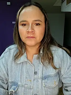 mandy-moore online show from 04/16/26, 04:02