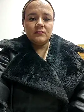 mandy-moore online show from 04/19/26, 04:13