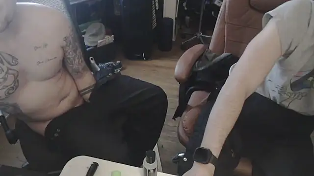 weknowourworth6999 online show from 11/20/25, 02:40