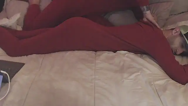 weknowourworth6999 online show from 10/02/25, 03:32