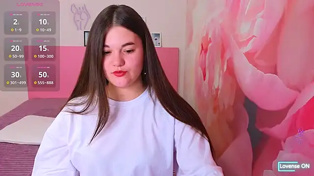 ElinaMils online show from 04/15/26, 11:49