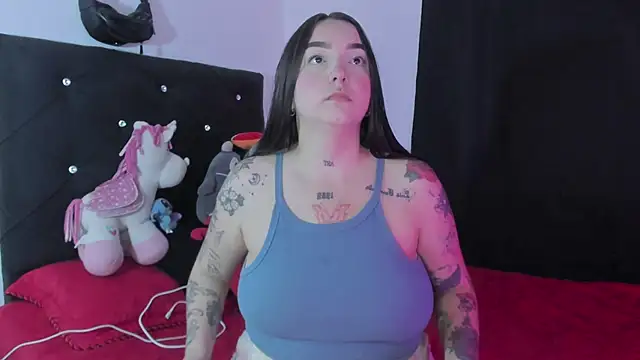 Celestte online show from 12/17/25, 01:32