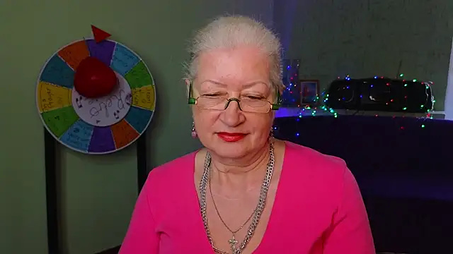 Snapshot of Maya_Mayflower chatting on 03/15/25, 06:25 Maya Mayflower online show from 03/15/25, 06:25