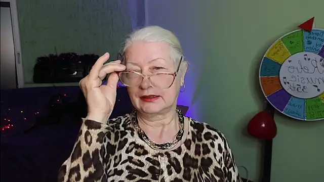 Snapshot of Maya_Mayflower chatting on 03/04/25, 03:15 Maya Mayflower online show from 03/04/25, 03:15