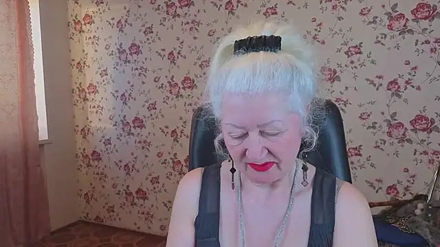 Snapshot of Maya_Mayflower chatting on 03/23/26, 03:17 Maya Mayflower online show from 03/23/26, 03:17