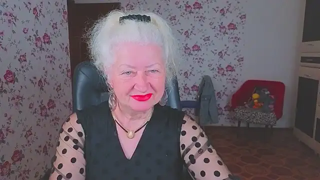 Snapshot of Maya_Mayflower chatting on 06/01/26, 03:40 Maya Mayflower online show from 06/01/26, 03:40