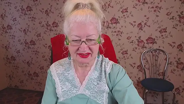 Snapshot of Maya_Mayflower chatting on 11/01/25, 04:08 Maya Mayflower online show from 11/01/25, 04:08