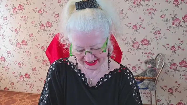 Snapshot of Maya_Mayflower chatting on 04/11/26, 07:45 Maya Mayflower online show from 04/11/26, 07:45