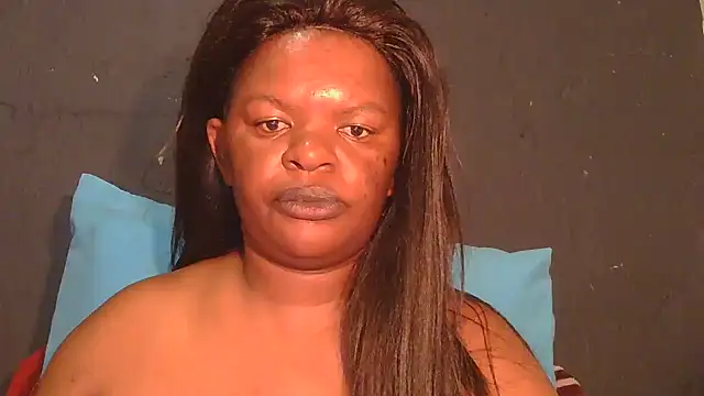Snapshot of ebony_rose11 chatting on 05/09/26, 02:53 ebony rose11 online show from 05/09/26, 02:53