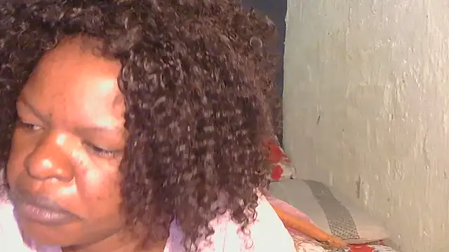 ebony rose11 online show from 11/16/25, 11:30