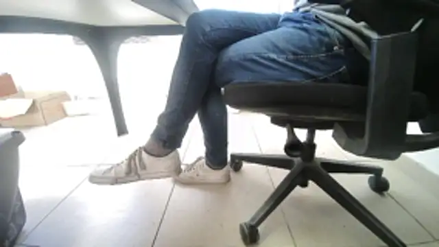 GM51-1988 online show from 11/17/25, 02:43