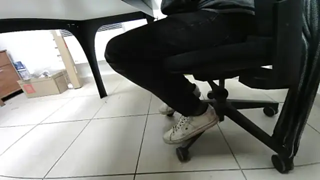 GM51-1988 online show from 12/01/25, 03:57