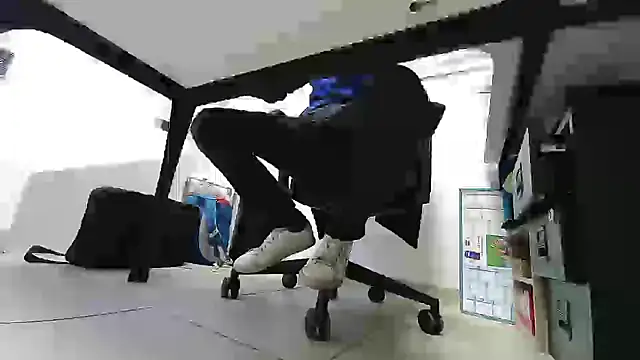 GM51-1988 online show from 10/11/25, 06:25