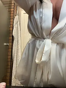 Vanessao1 online show from 04/01/26, 06:59