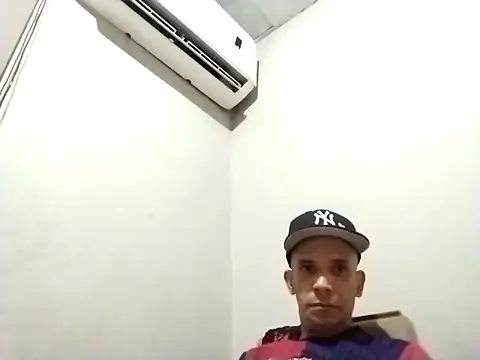 karlossan24 online show from 02/27/26, 12:16