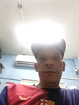 karlossan24 online show from 10/21/25, 07:08