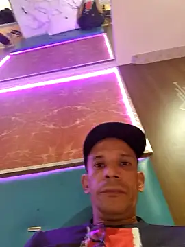 karlossan24 online show from 02/14/26, 09:15