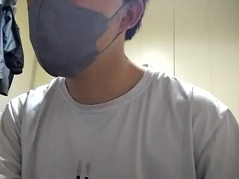 Snapshot of taaaaaa- chatting on 02/14/26, 01:11 taaaaaa- online show from 02/14/26, 01:11