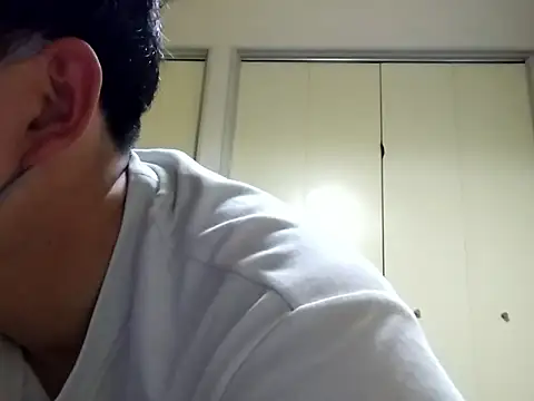 Snapshot of taaaaaa- chatting on 01/08/26, 11:05 taaaaaa- online show from 01/08/26, 11:05