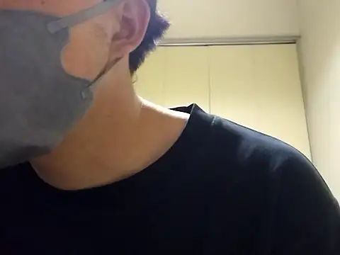 Snapshot of taaaaaa- chatting on 02/09/26, 12:36 taaaaaa- online show from 02/09/26, 12:36