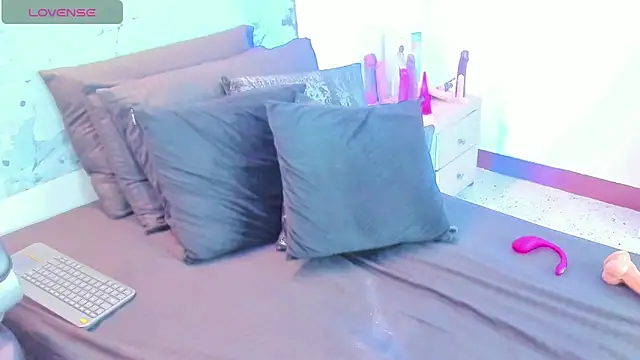 violeta delavega1 online show from 11/01/25, 04:30