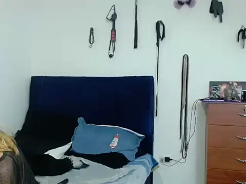 Snapshot of KratosAfroditacs chatting on 01/16/26, 12:36 KratosAfroditacs online show from 01/16/26, 12:36