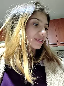 Snapshot of KratosAfroditacs chatting on 02/19/26, 11:34 KratosAfroditacs online show from 02/19/26, 11:34