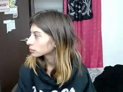 Snapshot of KratosAfroditacs chatting on 02/05/26, 02:46 KratosAfroditacs online show from 02/05/26, 02:46