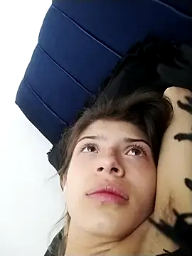 Snapshot of KratosAfroditacs chatting on 01/07/26, 12:54 KratosAfroditacs online show from 01/07/26, 12:54