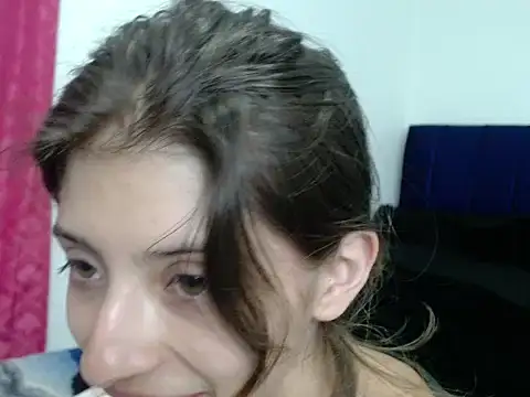 Snapshot of KratosAfroditacs chatting on 01/10/26, 06:36 KratosAfroditacs online show from 01/10/26, 06:36