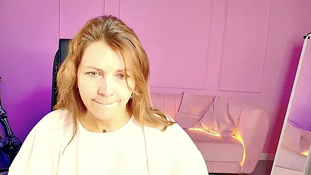 NicoleHitman online show from 11/01/25, 09:25