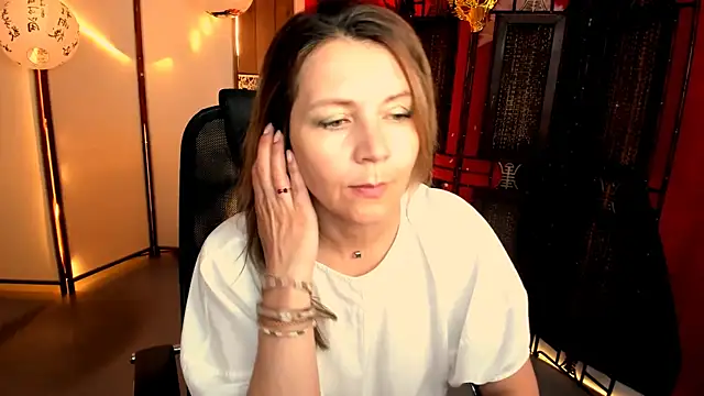 NicoleHitman online show from 05/22/26, 02:15