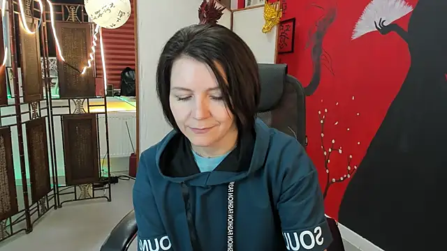 NicoleHitman online show from 03/19/25, 08:23