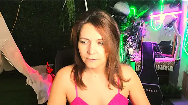 NicoleHitman online show from 11/29/25, 09:20