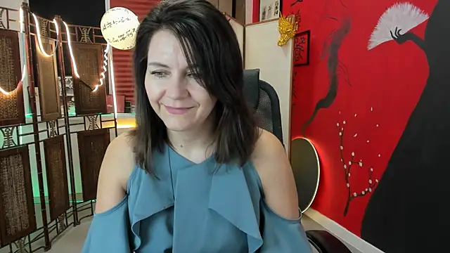 NicoleHitman online show from 03/14/25, 05:16