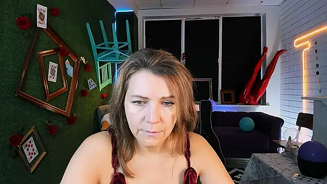 NicoleHitman online show from 10/03/25, 09:33