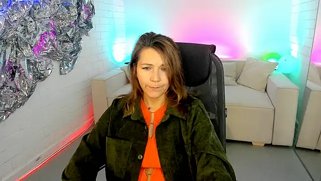 NicoleHitman online show from 09/12/25, 05:18