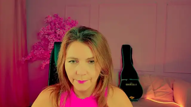 NicoleHitman online show from 11/09/25, 09:13