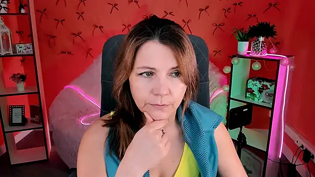 NicoleHitman online show from 02/27/26, 09:20